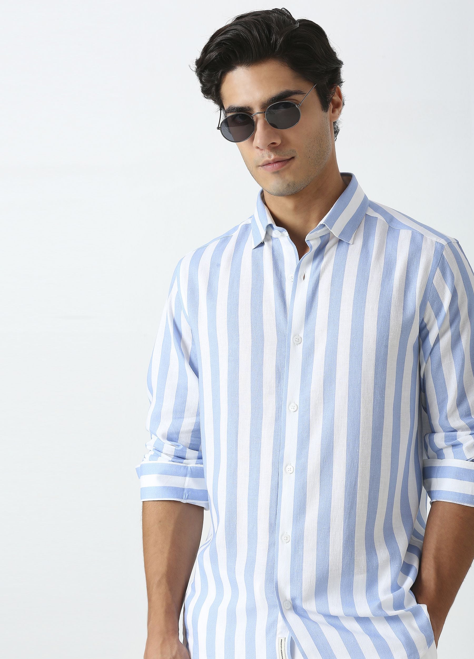 Cutaway Collar Stripe Shirt - Powder blue