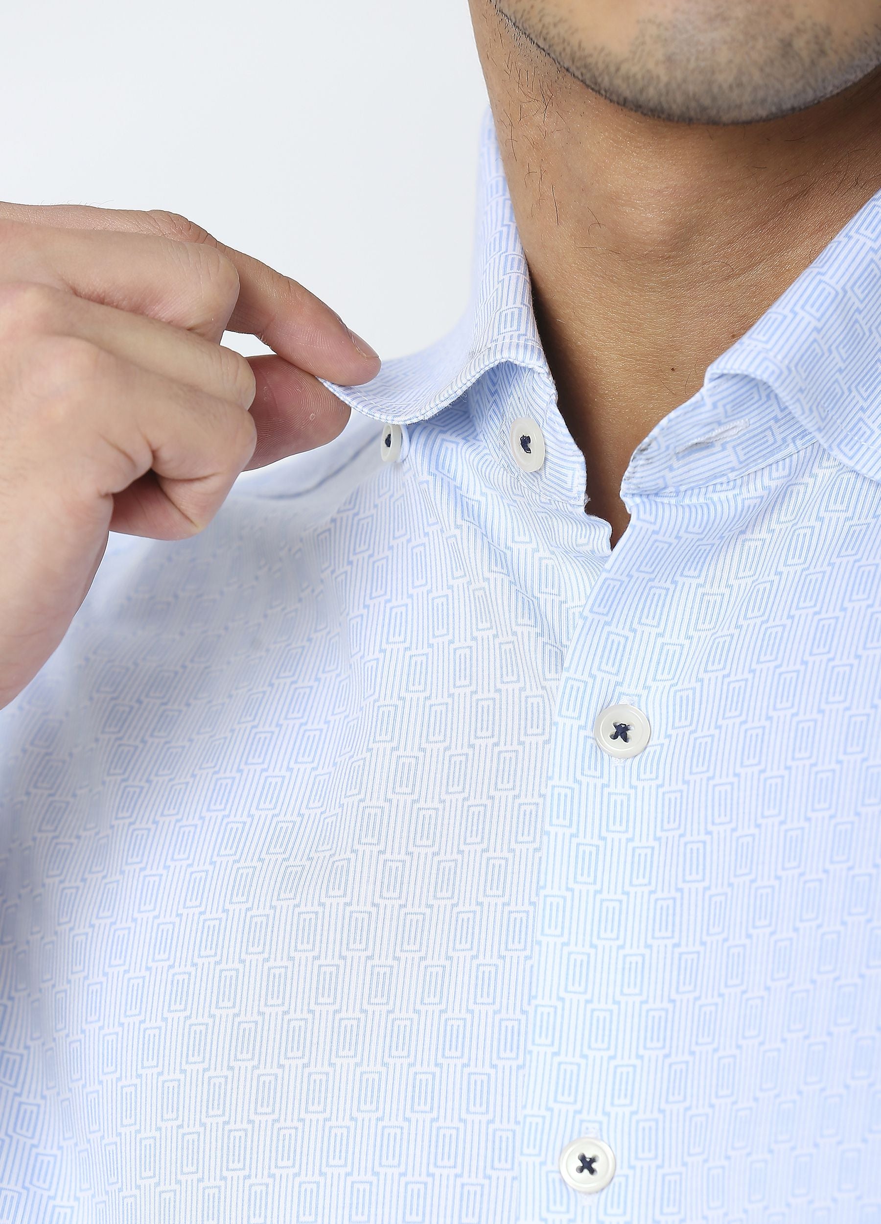 Puzzled Button Down print Knit Shirt - Light Blue