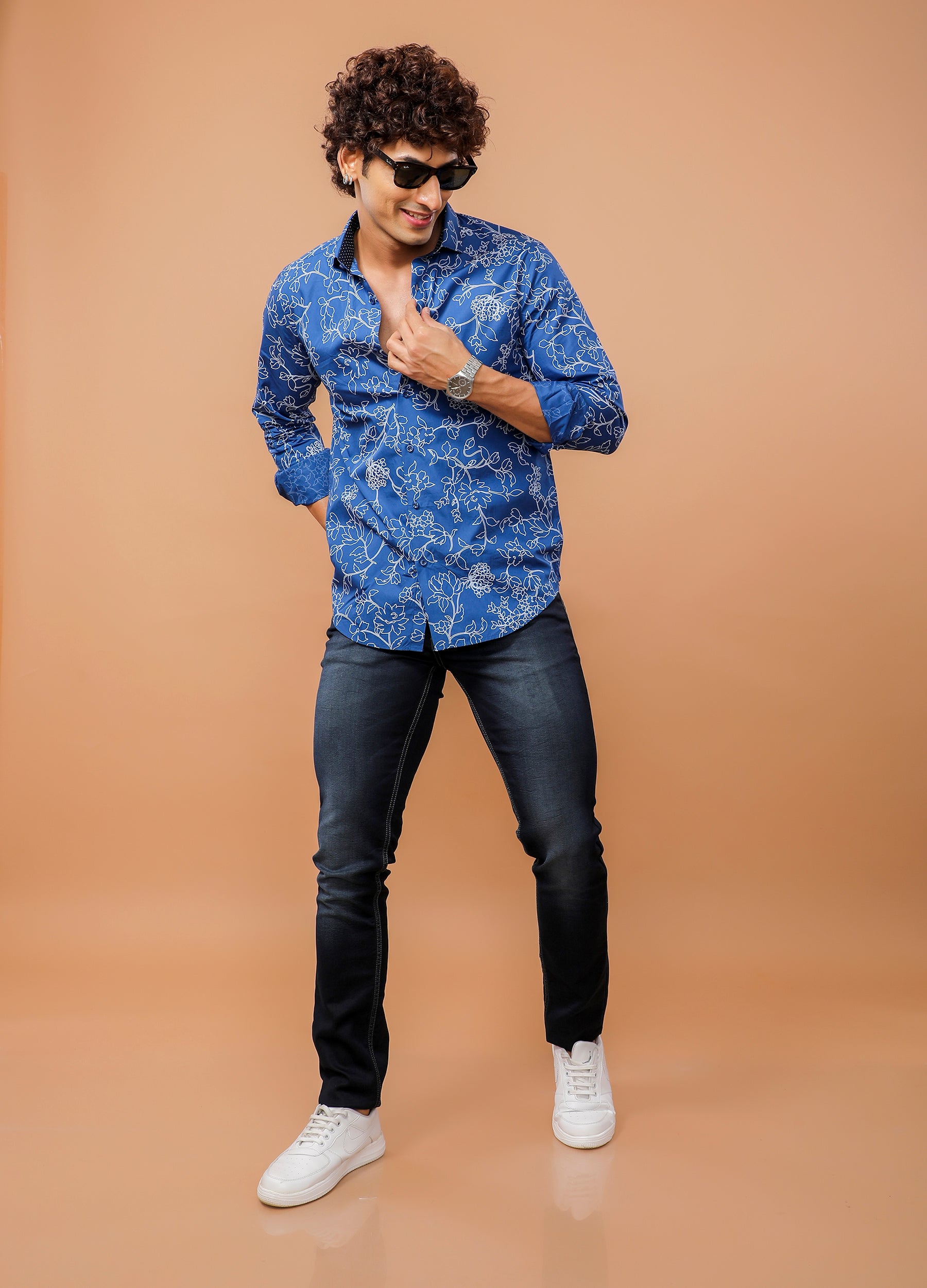 Grafi: Cutaway Collar Satin Floral Print Club Shirt - Sky Blue