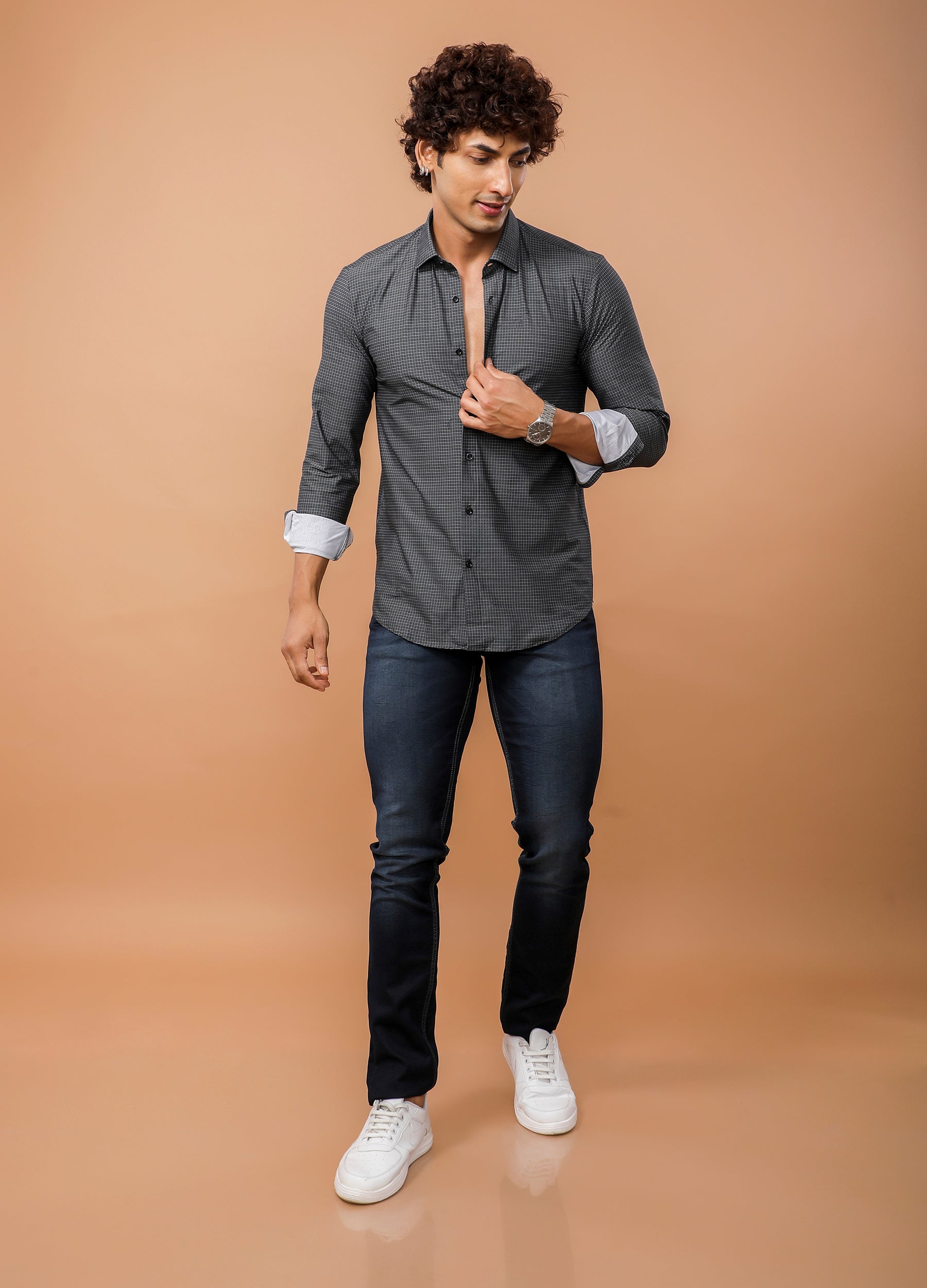 Black & White Fine Argyle: Cutaway Collar Print Knit Shirt