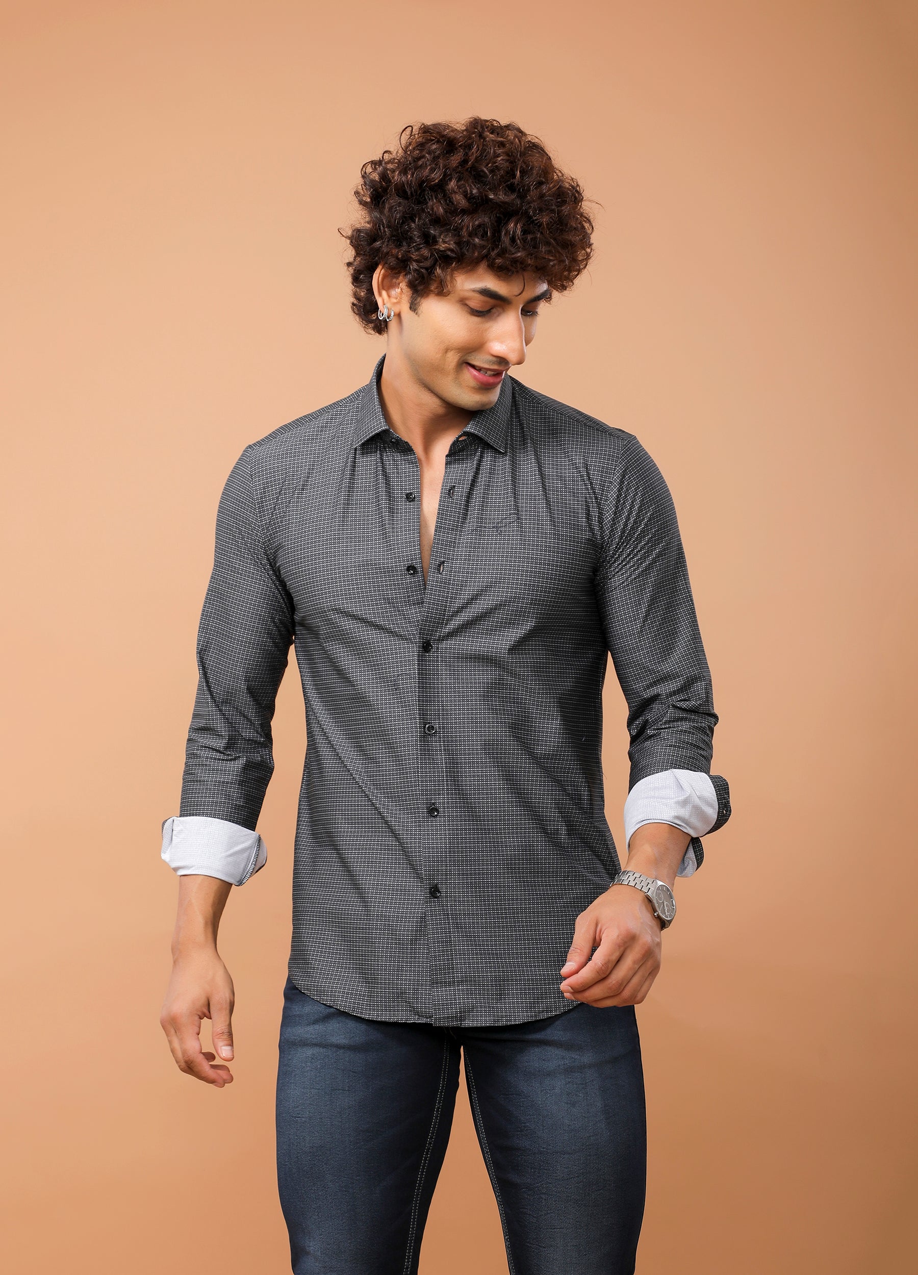 Black & White Fine Argyle: Cutaway Collar Print Knit Shirt